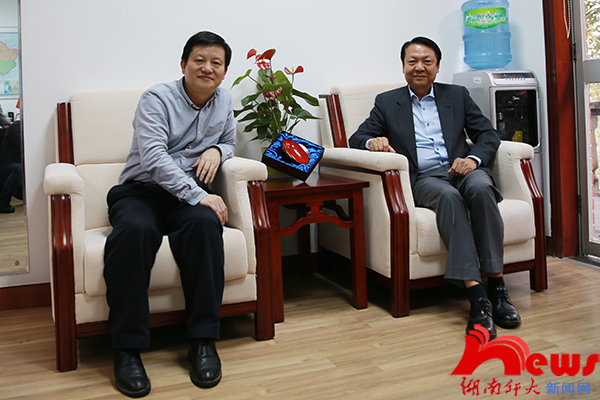 http://www.hunnu.edu.cn/__local/E/07/56/B0D0D08723233E15FE37356B29A_494368FF_3AD37.jpg